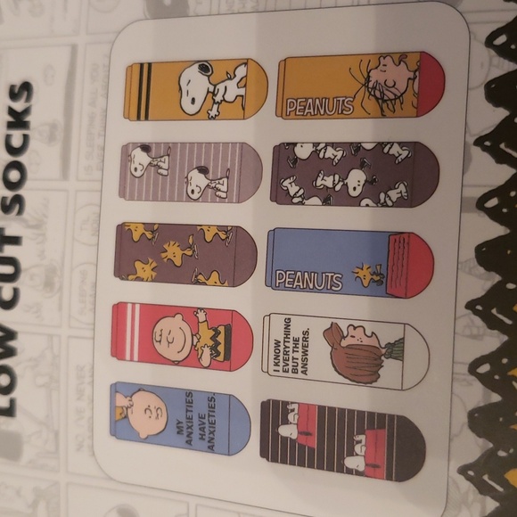 Peanuts 10 pack of low cut socks shoe size 4-10 NWT - Picture 8 of 8